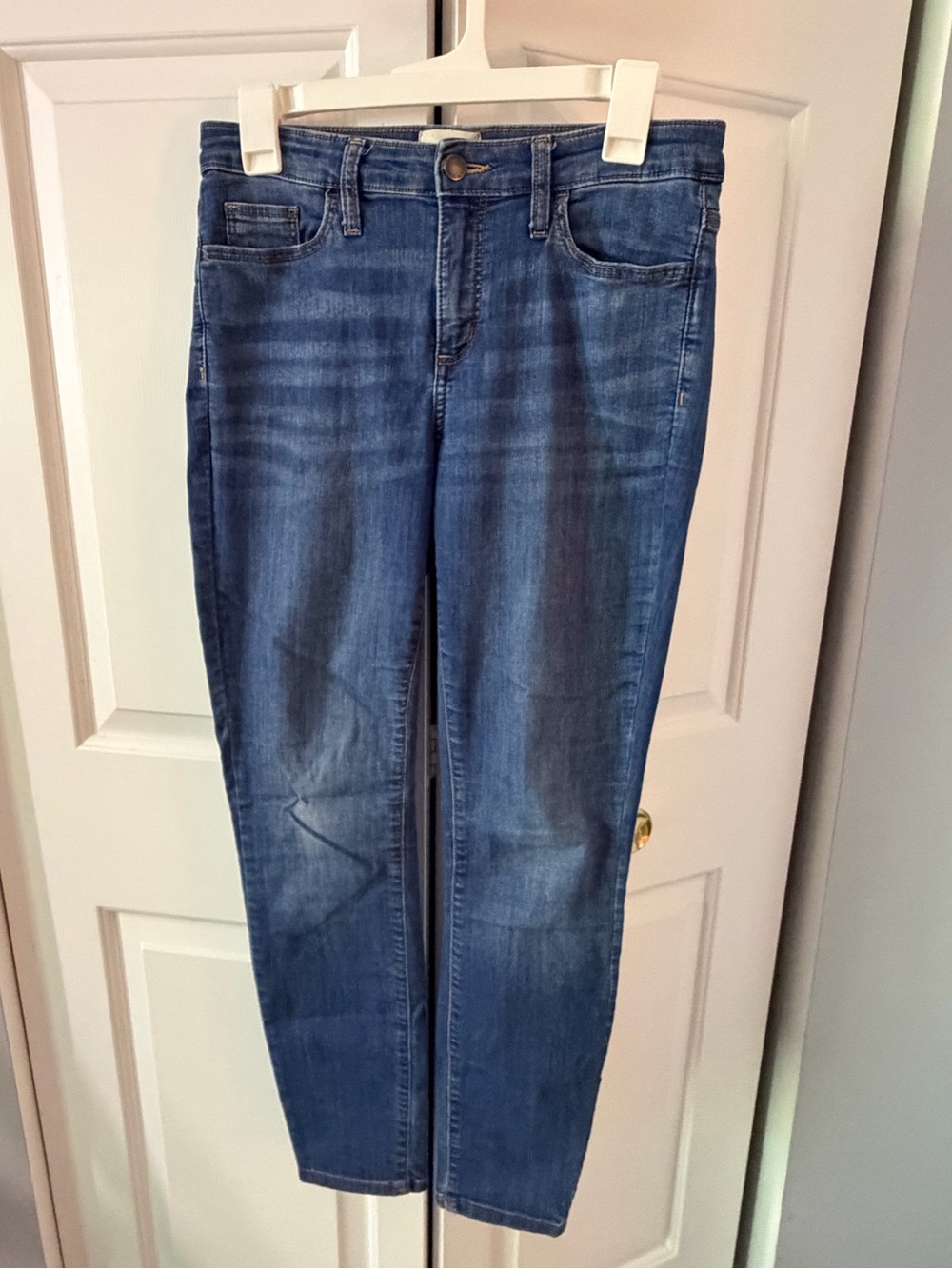 Universal Thread Medium Blue Women's Skinny Jeans